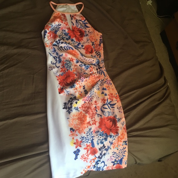 GUESS Bodycon Dress - Picture 2 of 4